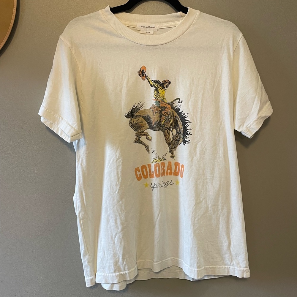 LOVERS AND FRIENDS COLORADO WESTERN GRAPHIC TEE SIZE SMALL